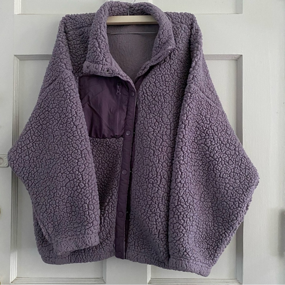 PacSun Women's Oversized Sherpa Jacket with Front/Side Pockets - Purple (Small)